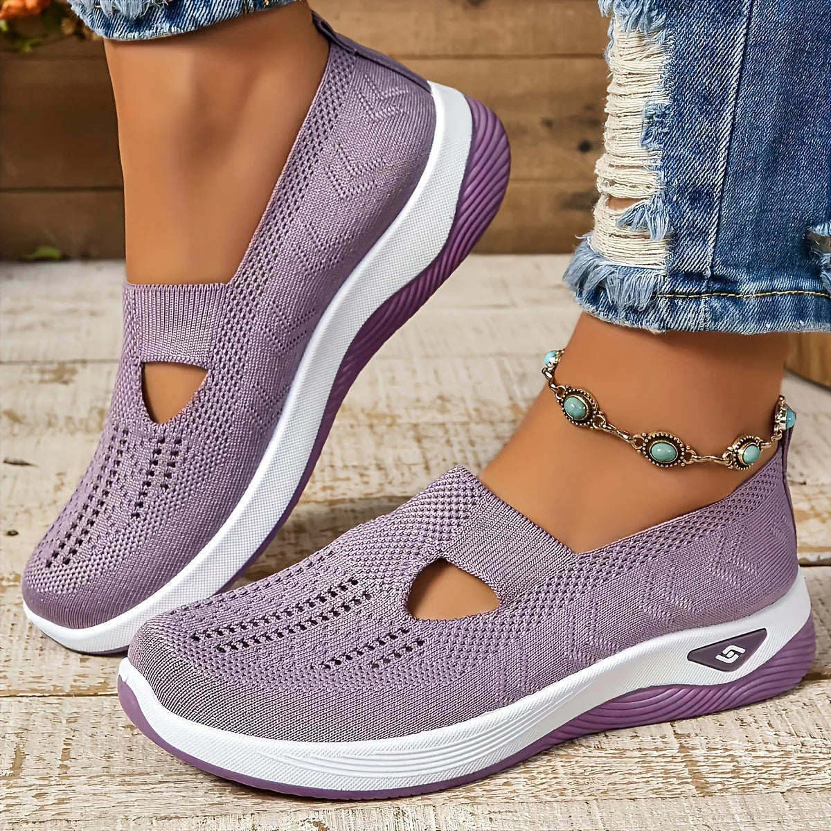 CloudWear™ – Breathable and Ultimate Comfortable Orthopaedic Sneakers for Women