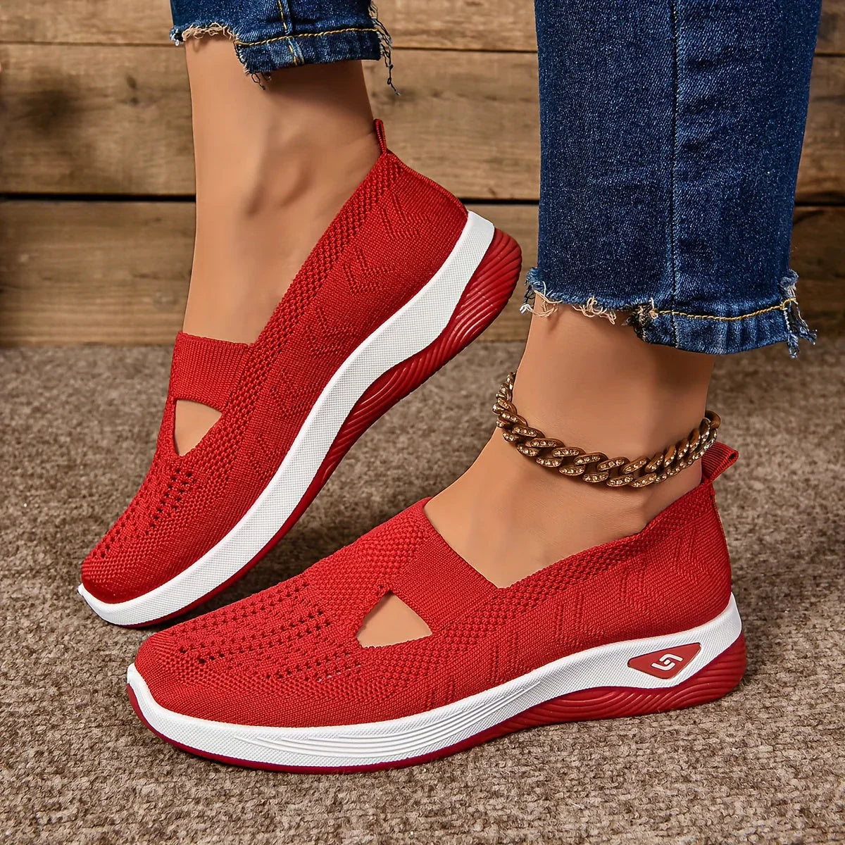 CloudWear™ – Breathable and Ultimate Comfortable Orthopaedic Sneakers for Women