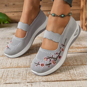 CloudPlus™ – Breathable and Ultimate Comfortable Orthopaedic Sneakers for Women