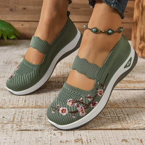 CloudPlus™ – Breathable and Ultimate Comfortable Orthopaedic Sneakers for Women