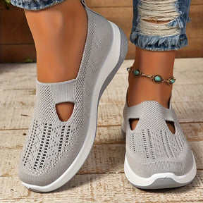 CloudWear™ – Breathable and Ultimate Comfortable Orthopaedic Sneakers for Women